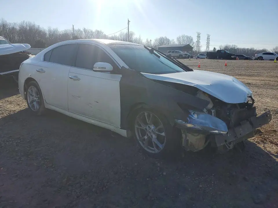 2012 NISSAN MAXIMA S  