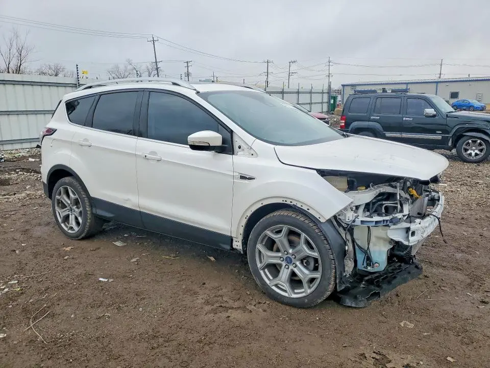 2017 FORD ESCAPE TITANIUM  