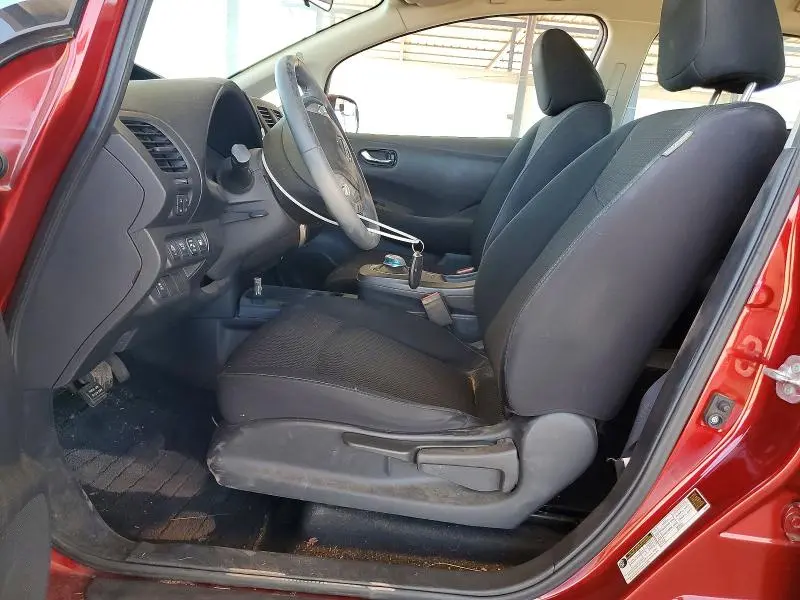 2015 NISSAN LEAF S  