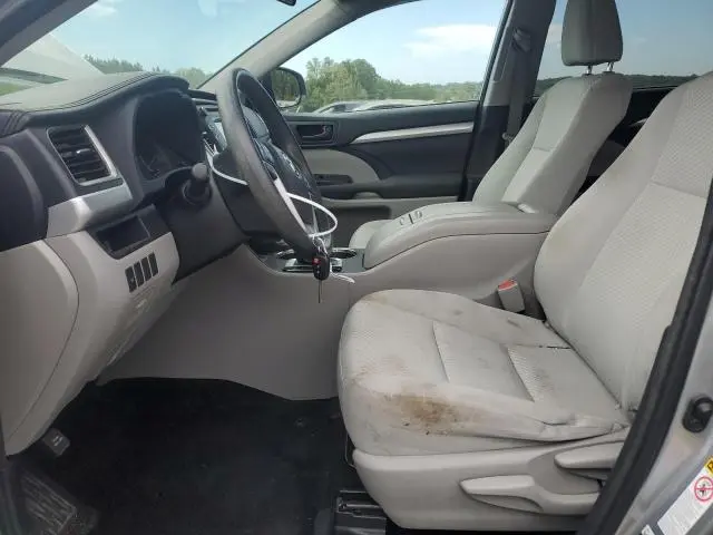 2016 TOYOTA HIGHLANDER LE  