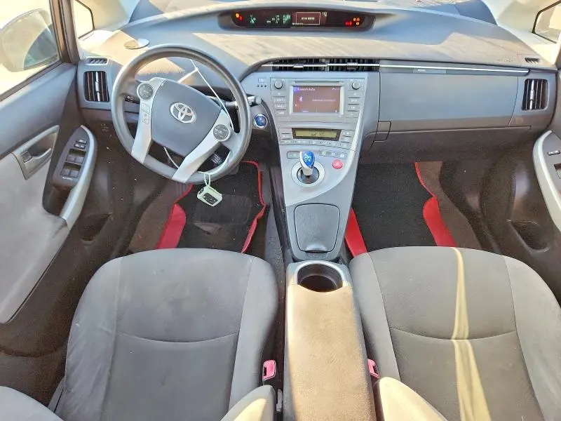 2013 TOYOTA PRIUS   