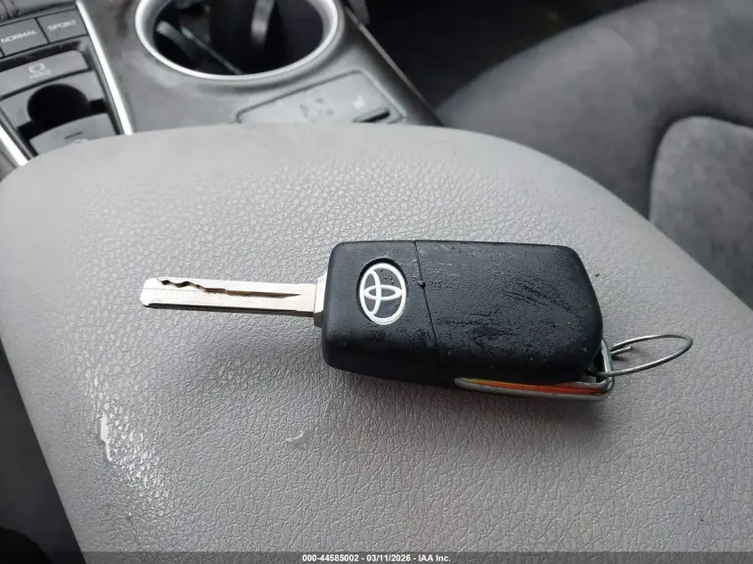 2022 TOYOTA CAMRY LE AWD