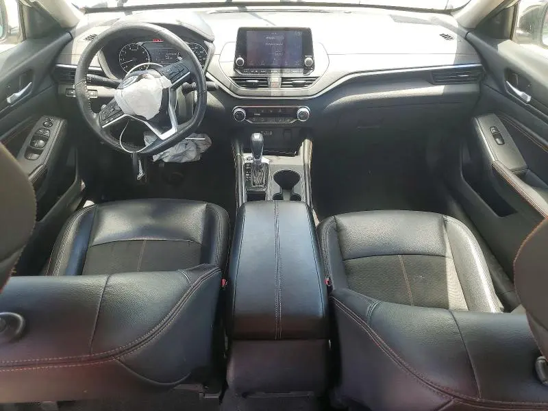 2022 NISSAN ALTIMA SR  