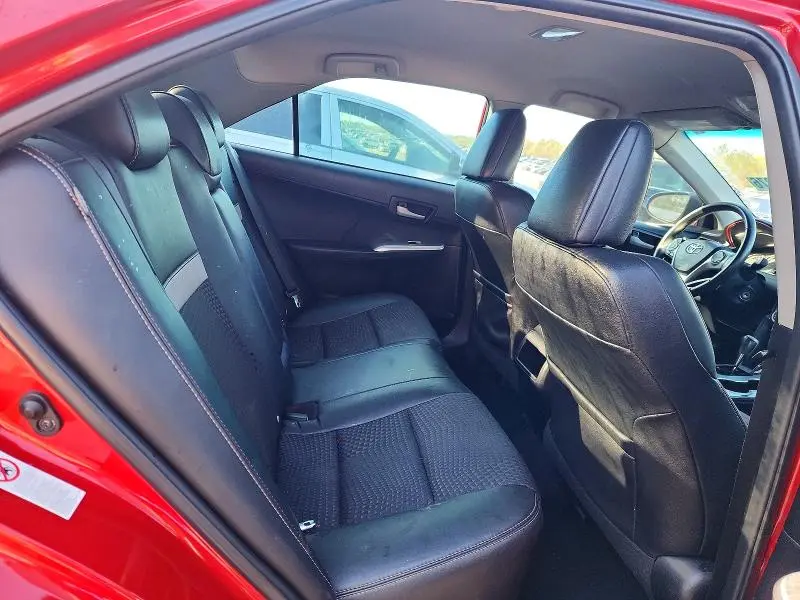2013 TOYOTA CAMRY SE  