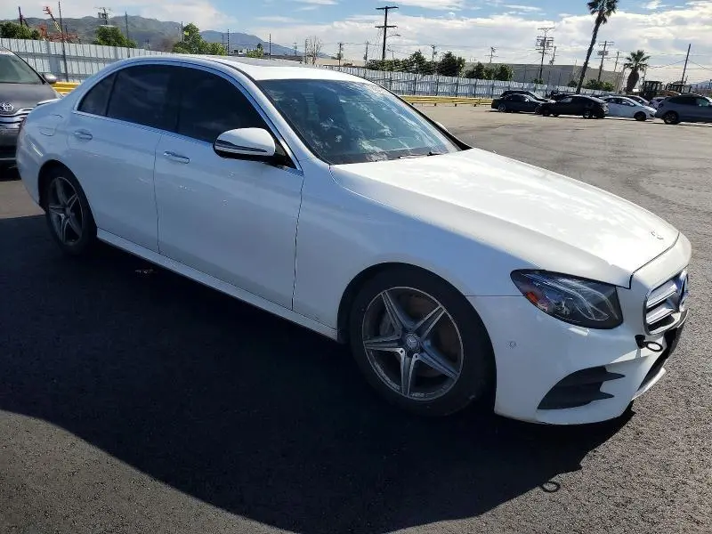 2017 MERCEDES-BENZ E 300  