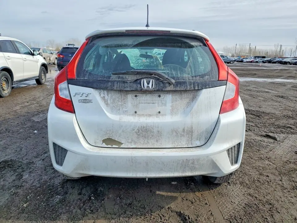 2016 HONDA FIT   