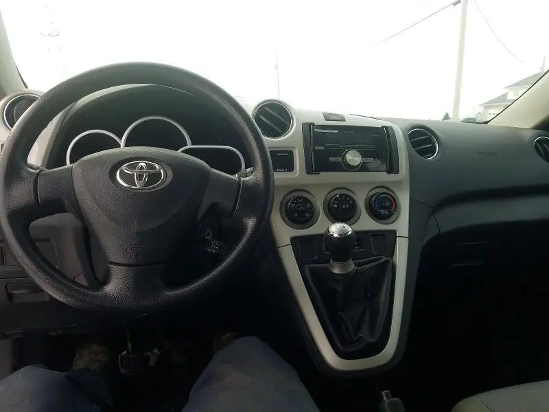 2010 TOYOTA MATRIX S  