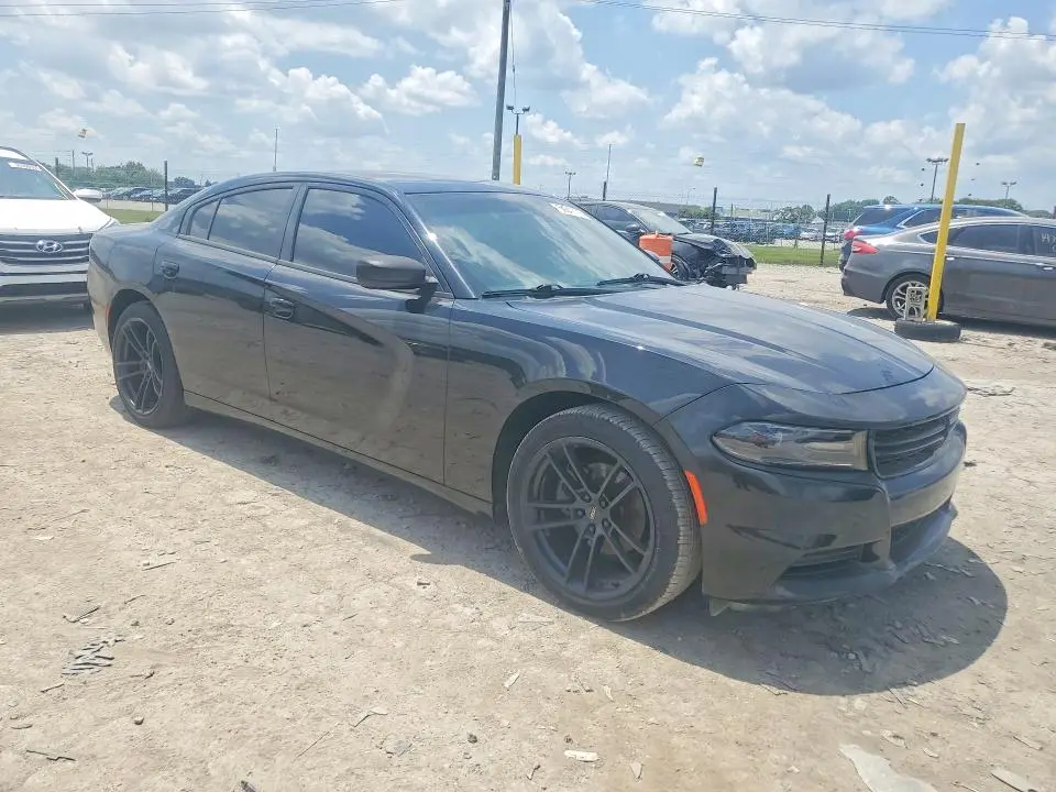 2019 DODGE CHARGER SXT  