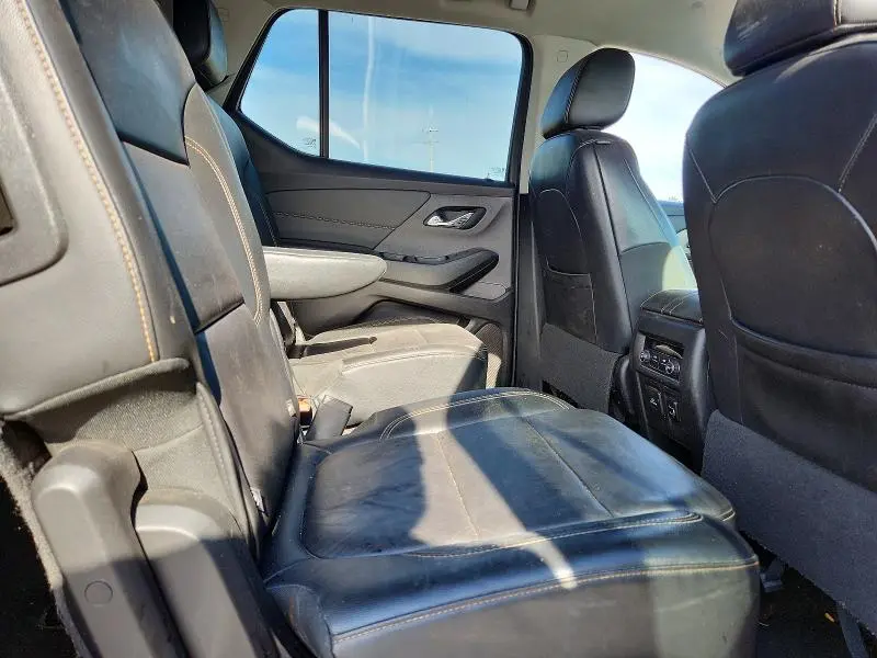 2018 CHEVROLET TRAVERSE LT  