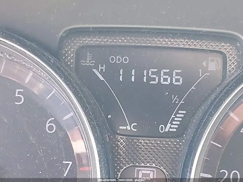 2017 NISSAN VERSA 1.6 SV