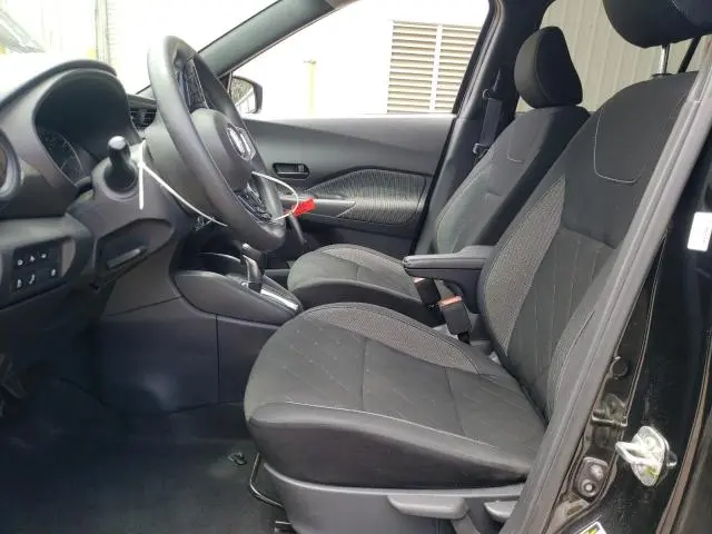 2020 NISSAN KICKS S  