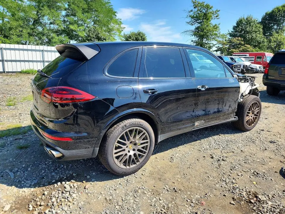 2017 PORSCHE CAYENNE SE HYBRID PLATINUM  