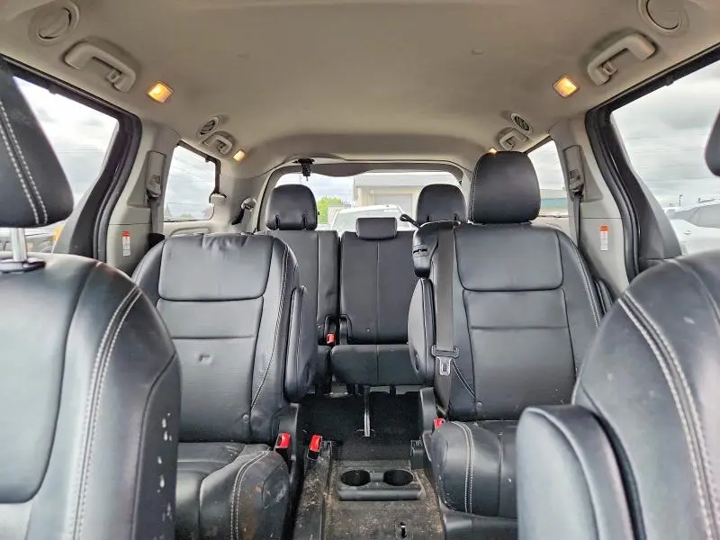 2015 TOYOTA SIENNA SPORT  