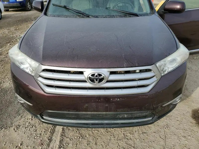 2013 TOYOTA HIGHLANDER BASE  