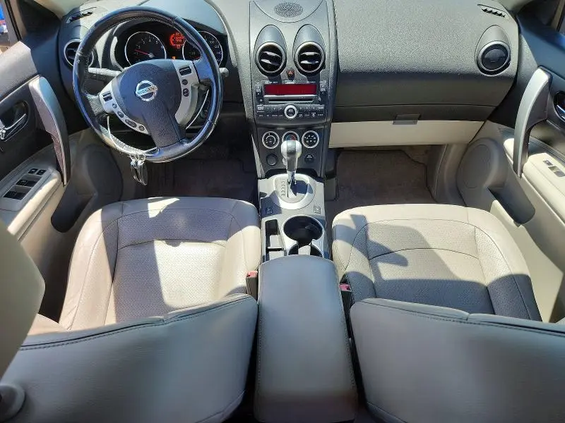2010 NISSAN ROGUE S  