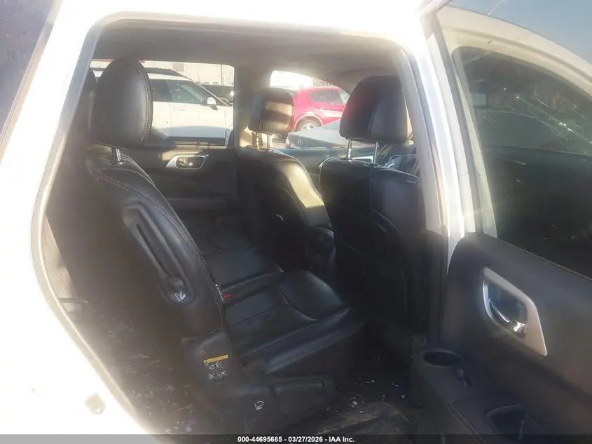 2018 NISSAN PATHFINDER SL