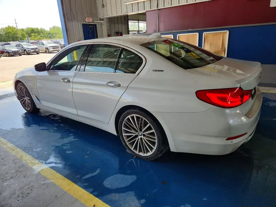 2018 BMW 530E   