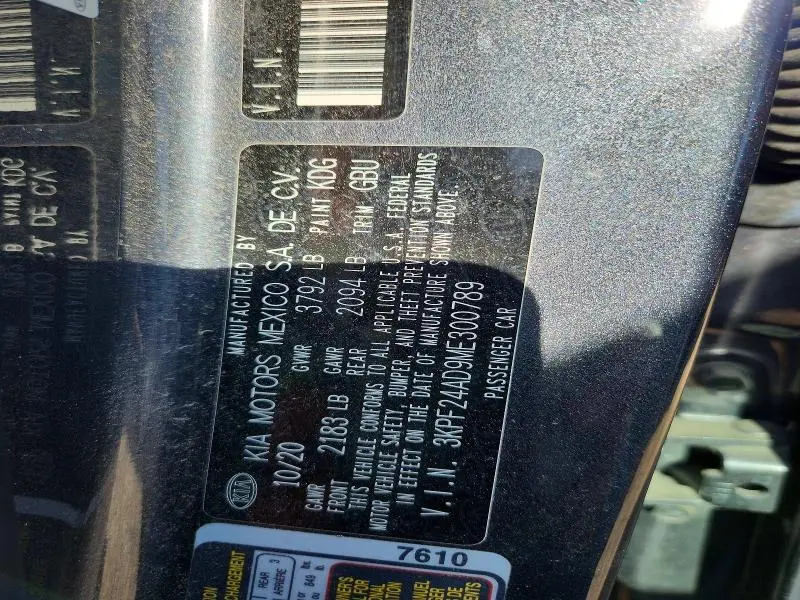 2021 KIA FORTE LXS  