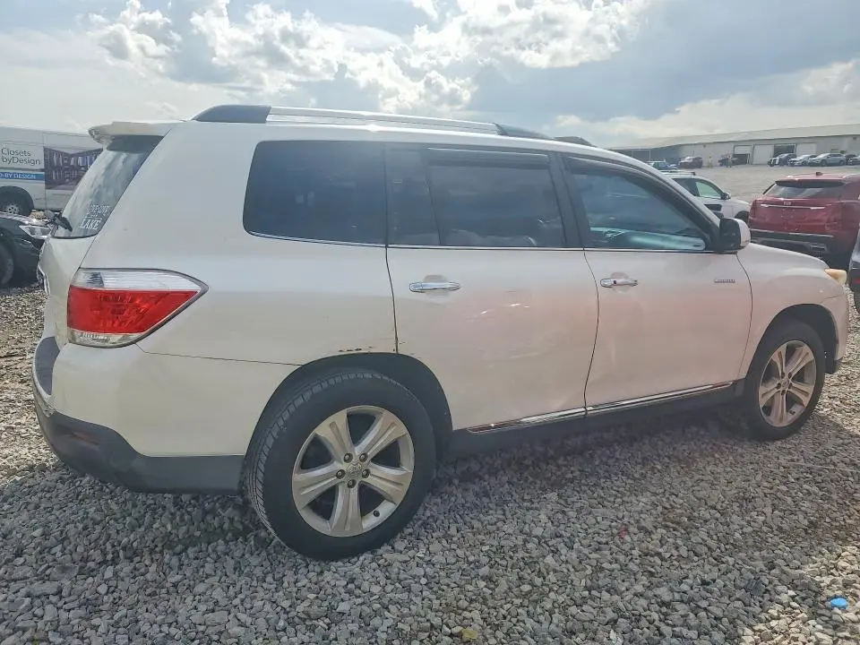 2011 TOYOTA HIGHLANDER LIMITED  