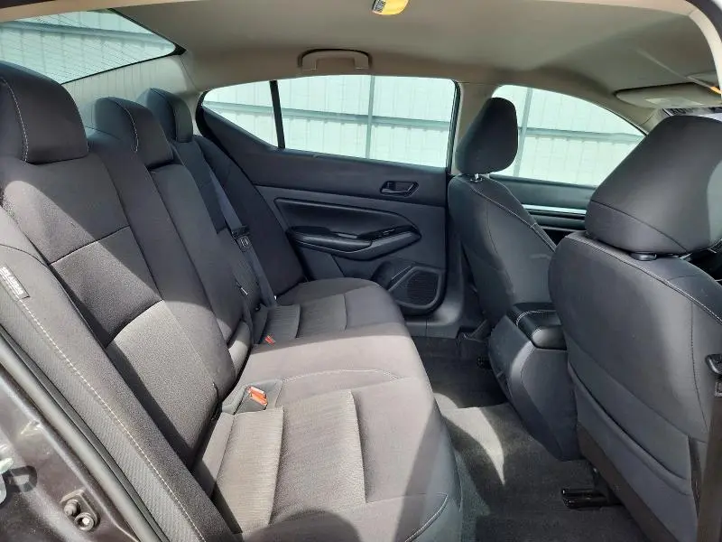 2023 NISSAN ALTIMA SV  