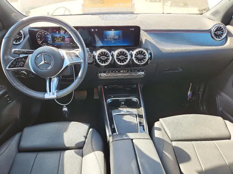 2025 MERCEDES-BENZ GLA 250 4MATIC  