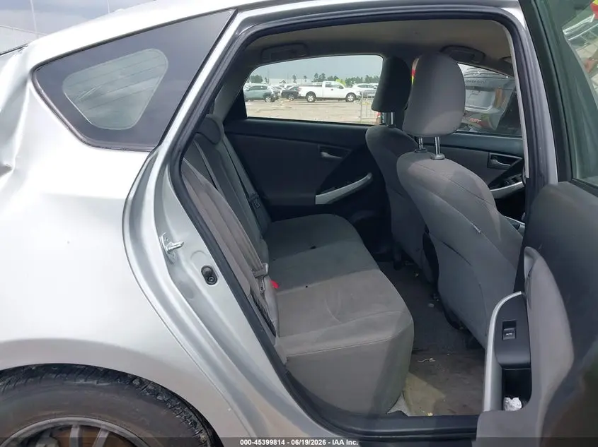 2013 TOYOTA PRIUS TWO