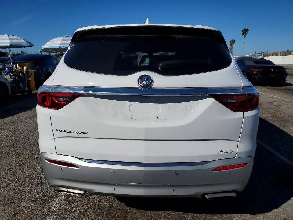 2024 BUICK ENCLAVE ESSENCE  