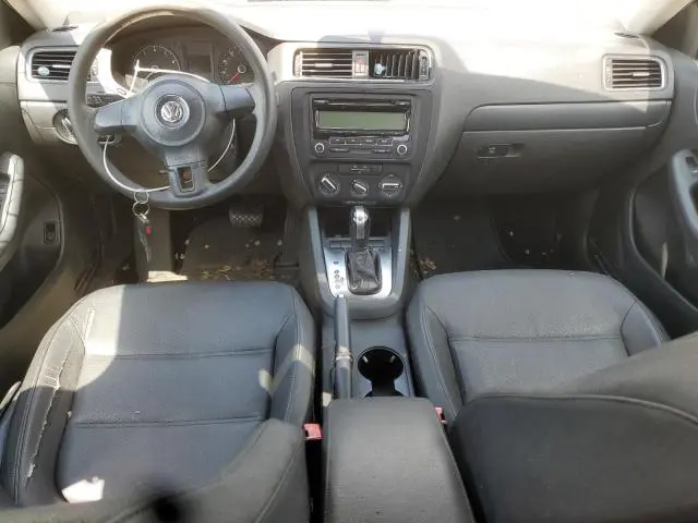 2011 VOLKSWAGEN JETTA SE  