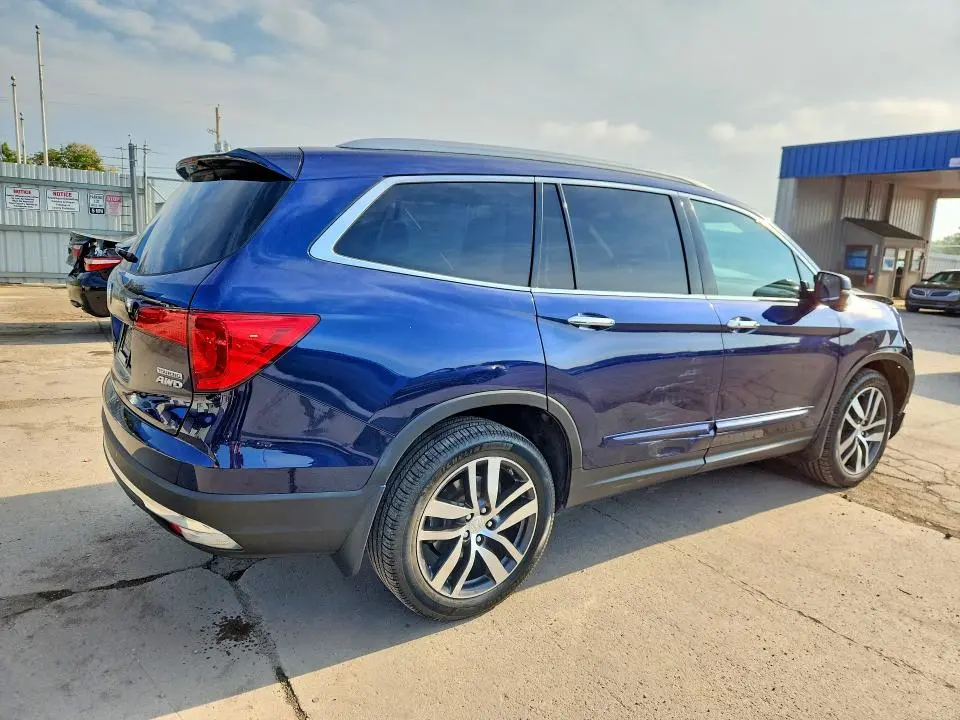 2016 HONDA PILOT TOURING  