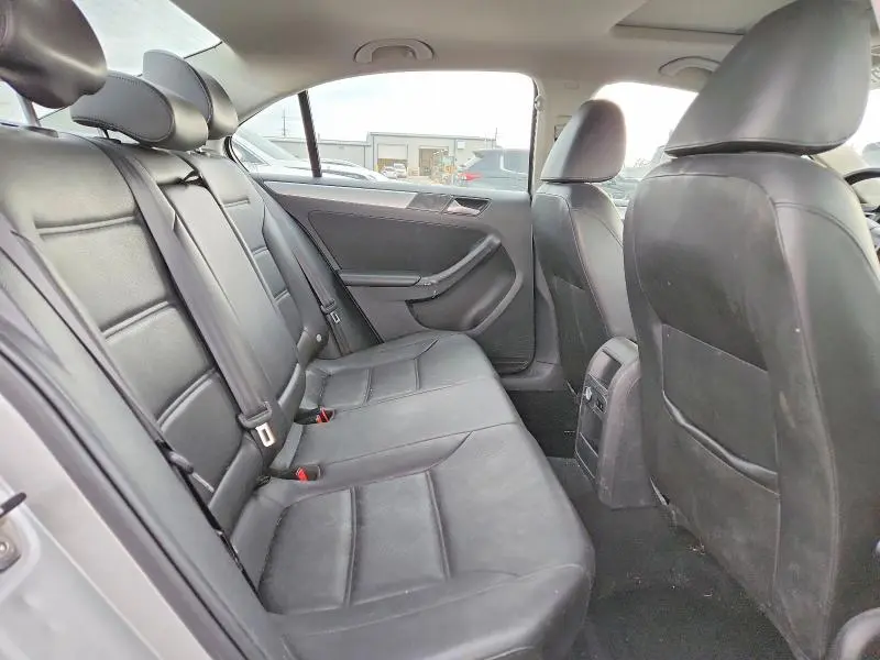 2014 VOLKSWAGEN JETTA SE  