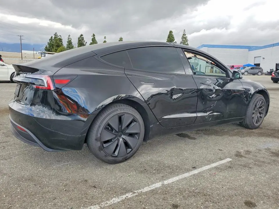 2025 TESLA MODEL 3   