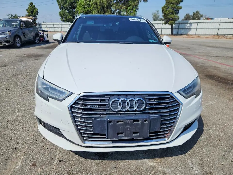 2017 AUDI A3 E-TRON PREMIUM PLUS  