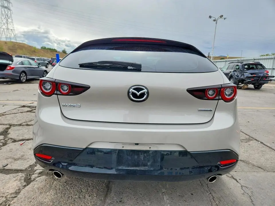 2025 MAZDA 3 PREFERRED  