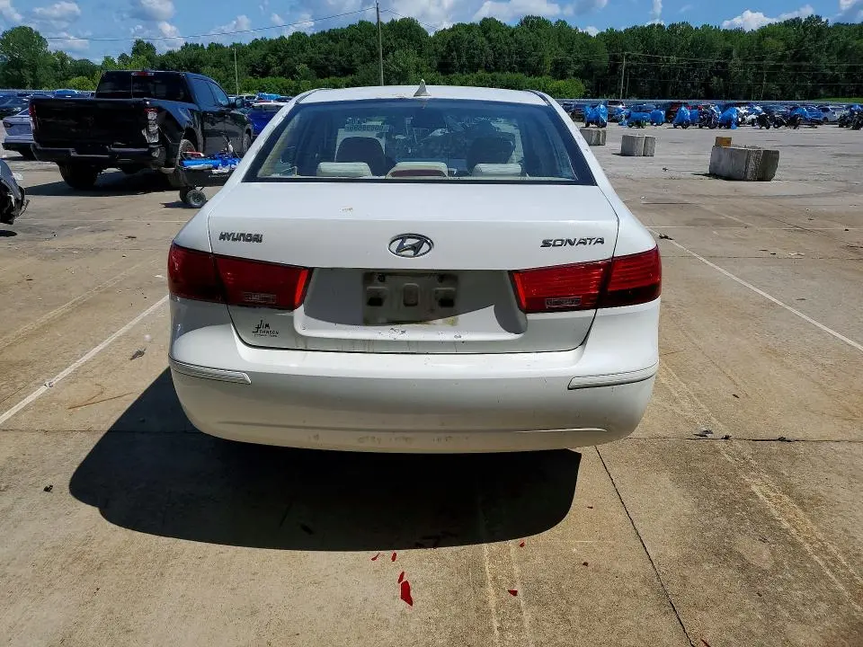2010 HYUNDAI SONATA GLS  