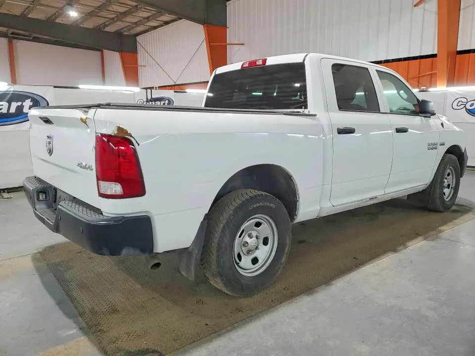 2016 RAM 1500 ST  