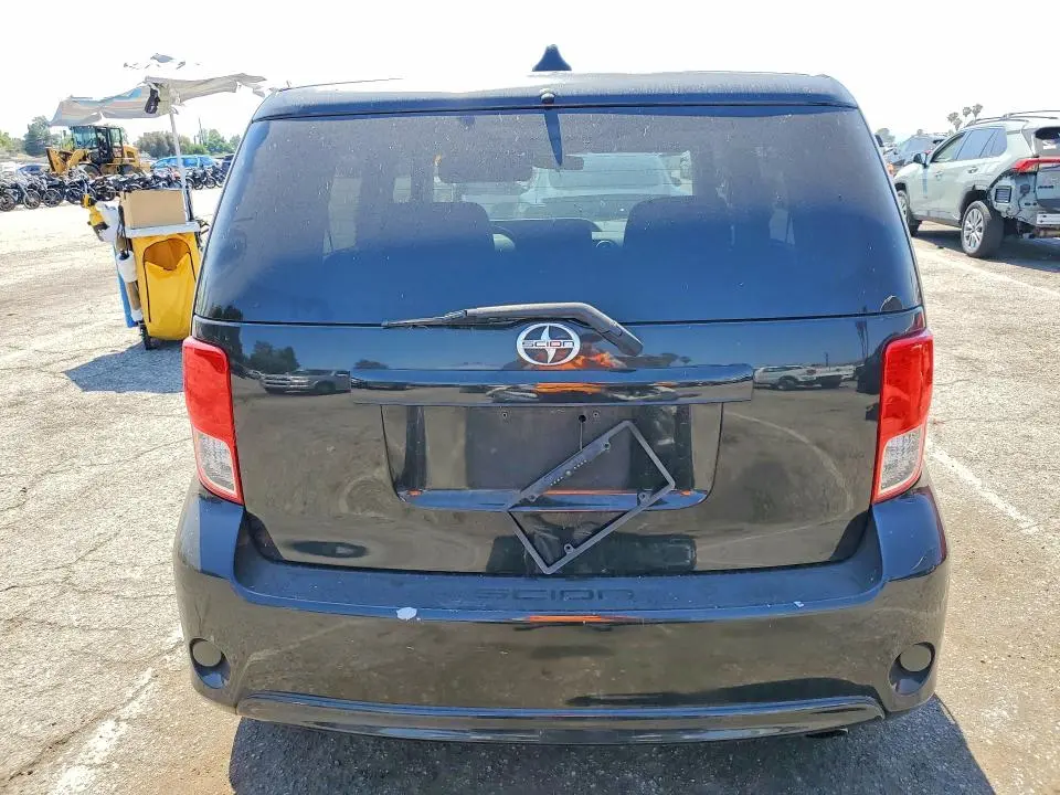 2013 SCION XB BASE  
