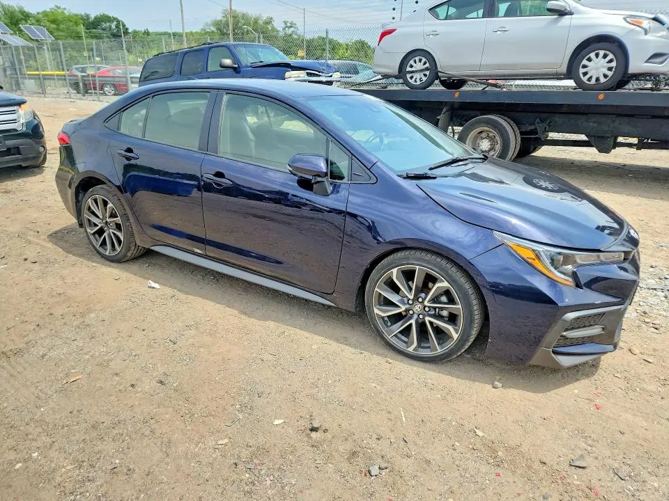 2021 TOYOTA COROLLA SE  