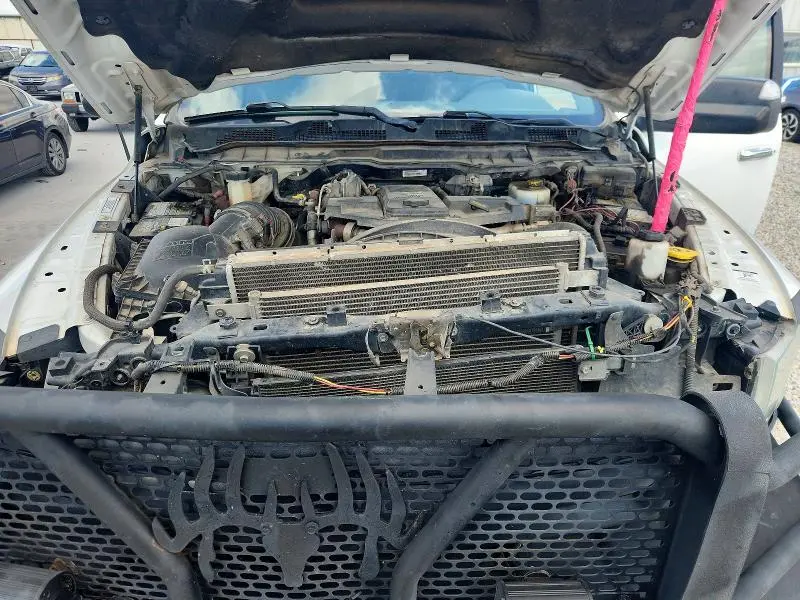 2016 RAM 2500 SLT  