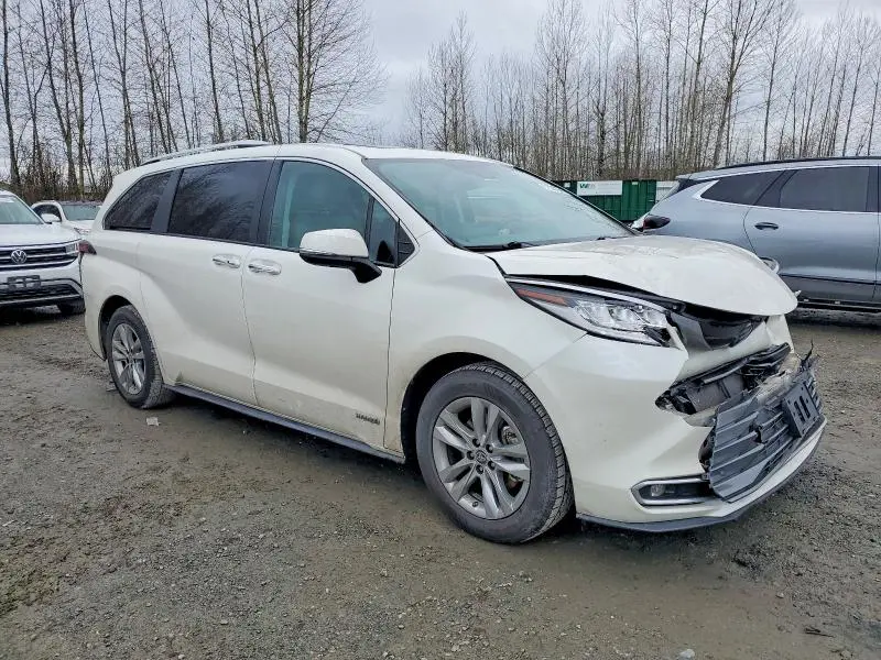 2021 TOYOTA SIENNA LIMITED  