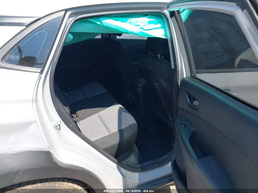 2023 HYUNDAI KONA SE