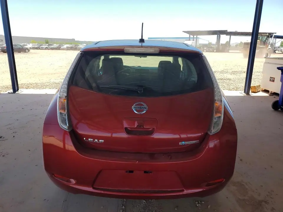 2015 NISSAN LEAF S  
