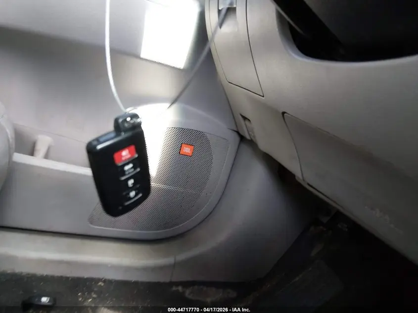 2012 TOYOTA HIGHLANDER LIMITED V6