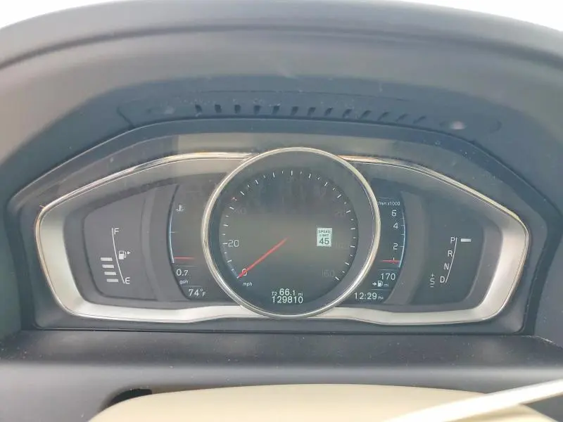2015 VOLVO XC60 T5 PLATINUM  