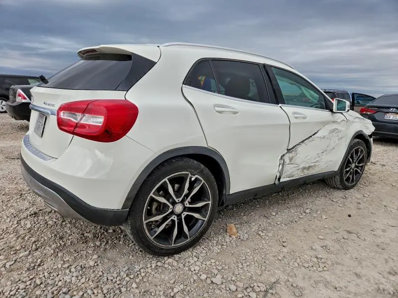 2017 MERCEDES-BENZ GLA 250 4MATIC  
