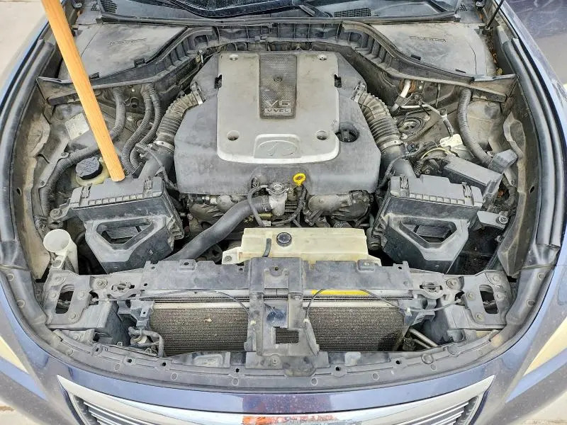2011 INFINITI M37 BASE  