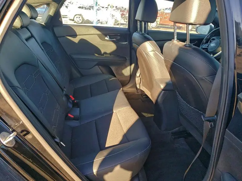 2021 KIA FORTE GT LINE  