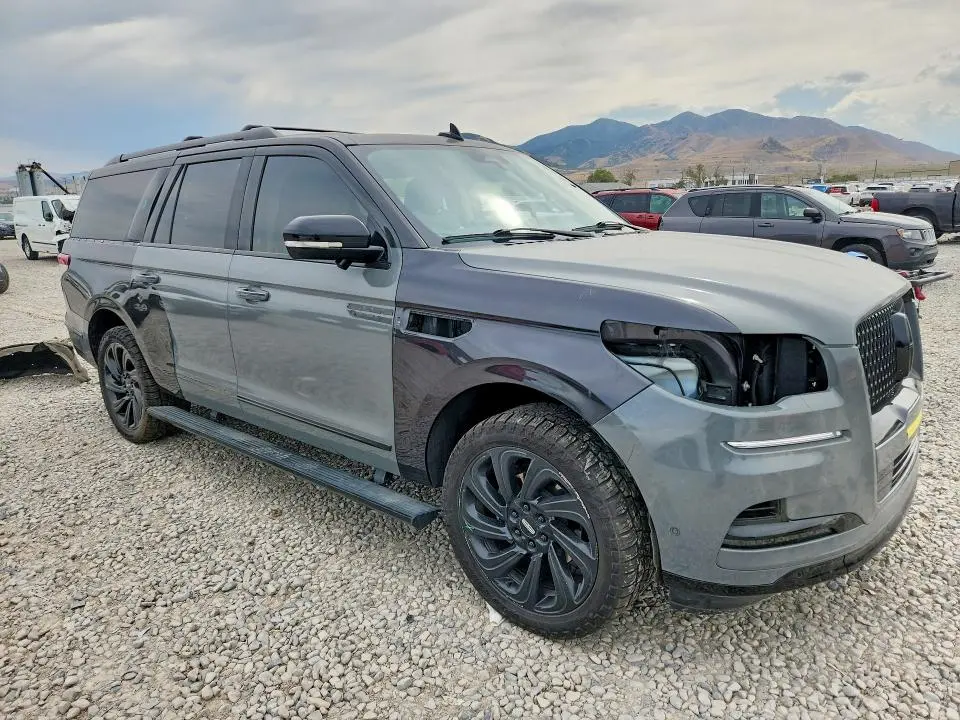 2024 LINCOLN NAVIGATOR L RESERVE  