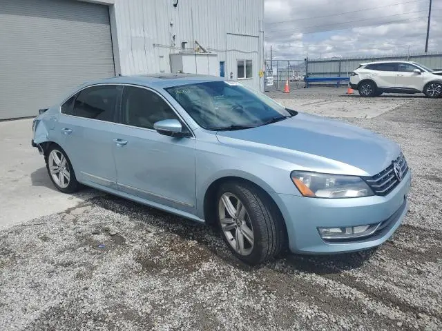 2012 VOLKSWAGEN PASSAT SE  