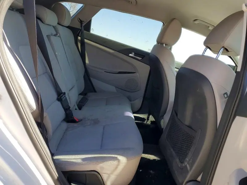 2019 HYUNDAI TUCSON SE  