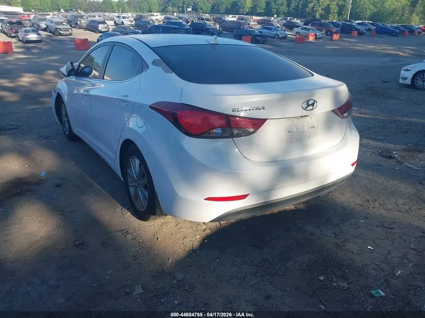 2015 HYUNDAI ELANTRA SE